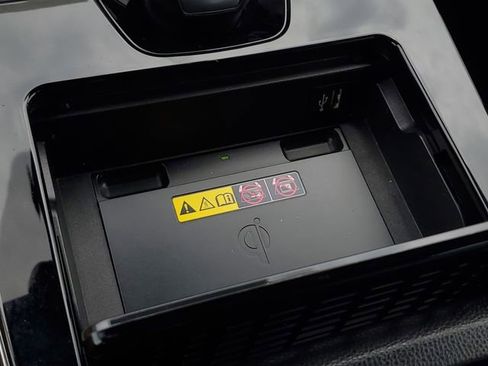 Certified 2023 Subaru Solterra AWD image 35