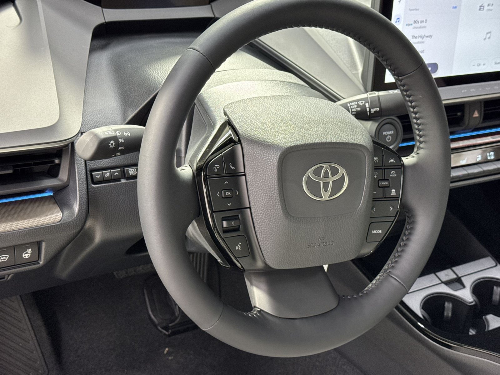 New 2027 Toyota Prius Limited w/ Limited Premium Package AWD/4WD image 24