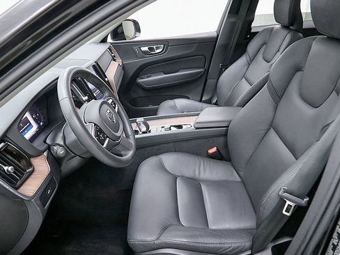 Certified 2024 Volvo XC60 B5 Plus w/ Protection Package Premier image 14