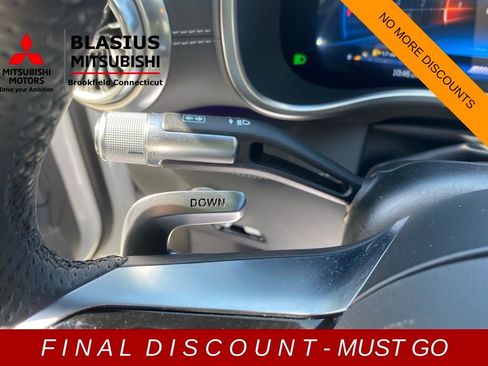 Used 2022 Mercedes-Benz SL 55 AMG 4MATIC w/ Driver Assistance Package image 41