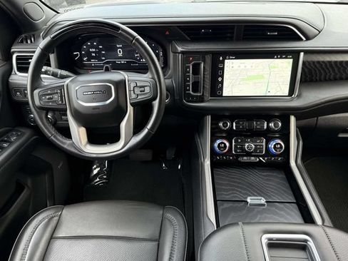 Certified 2024 GMC Yukon XL Denali w/ Advanced Technology Package AWD/4WD image 13