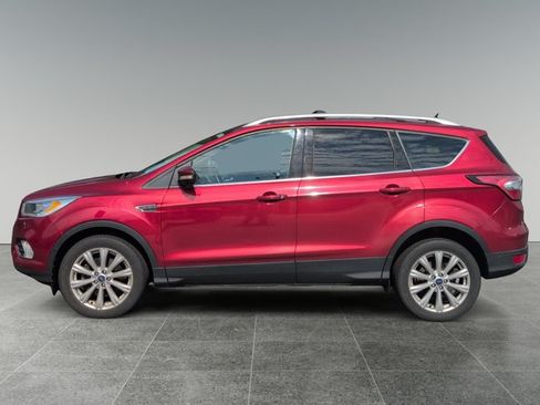 Used 2017 Ford Escape Titanium w/ Equipment Group 301A AWD/4WD image 2