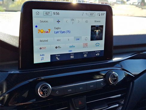 Used 2025 Ford Escape ST-Line image 18