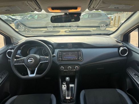 Used 2025 Nissan Versa SV FWD image 31
