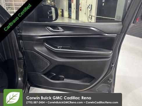 Used 2023 Jeep Grand Cherokee Altitude AWD/4WD image 39