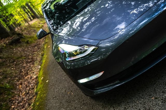 Used 2021 Tesla Model 3 Long Range AWD/4WD image 2