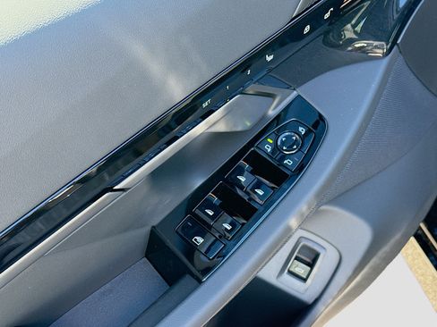 New 2026 BMW 530i w/ M Sport Package image 23