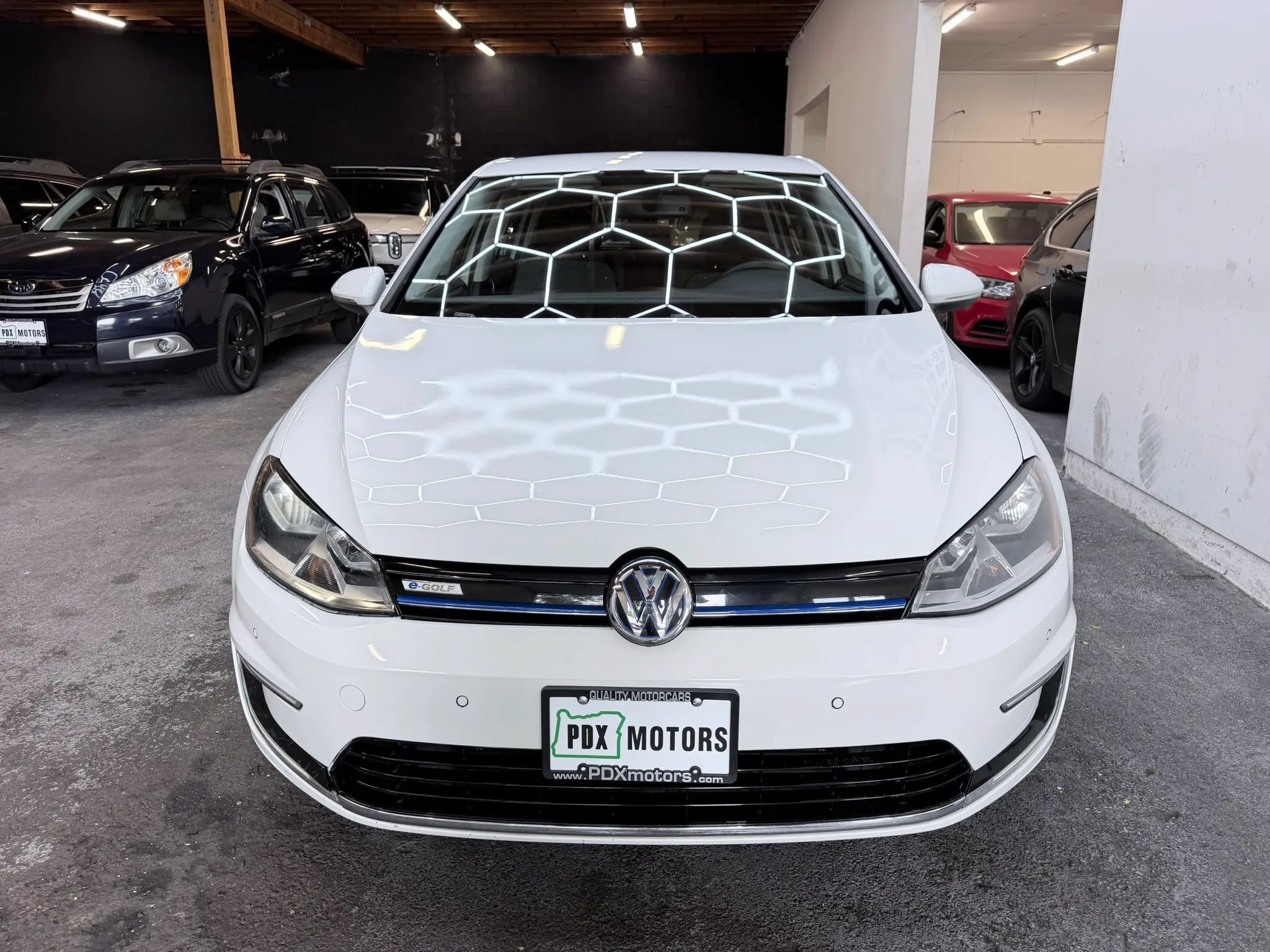 Used 2015 Volkswagen e-Golf Limited Edition FWD image 3