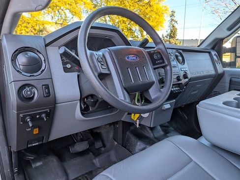 Used 2012 Ford F250 XL w/ PWR Equipment Group AWD/4WD image 13