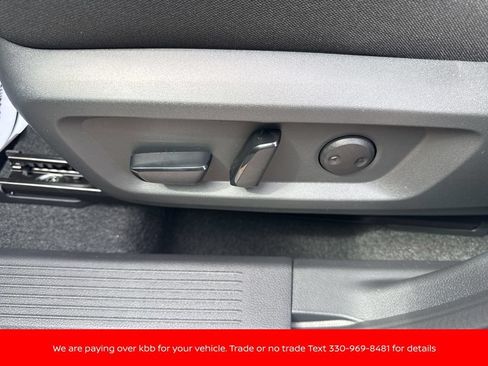 New 2026 Nissan Rogue SV w/ Cold Weather Package AWD/4WD image 25