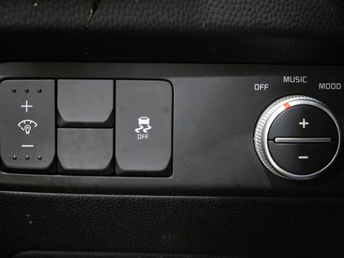 Used 2014 Kia Soul + w/ Audio Package FWD image 13
