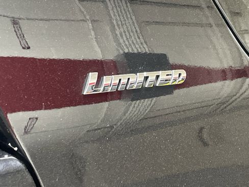 Used 2015 Toyota 4Runner Limited image 7