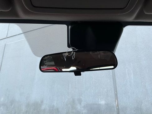 Used 2022 Nissan Frontier SV image 18