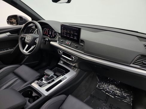 Used 2023 Audi Q5 2.0T Premium Plus w/ Premium Plus Package AWD/4WD image 20