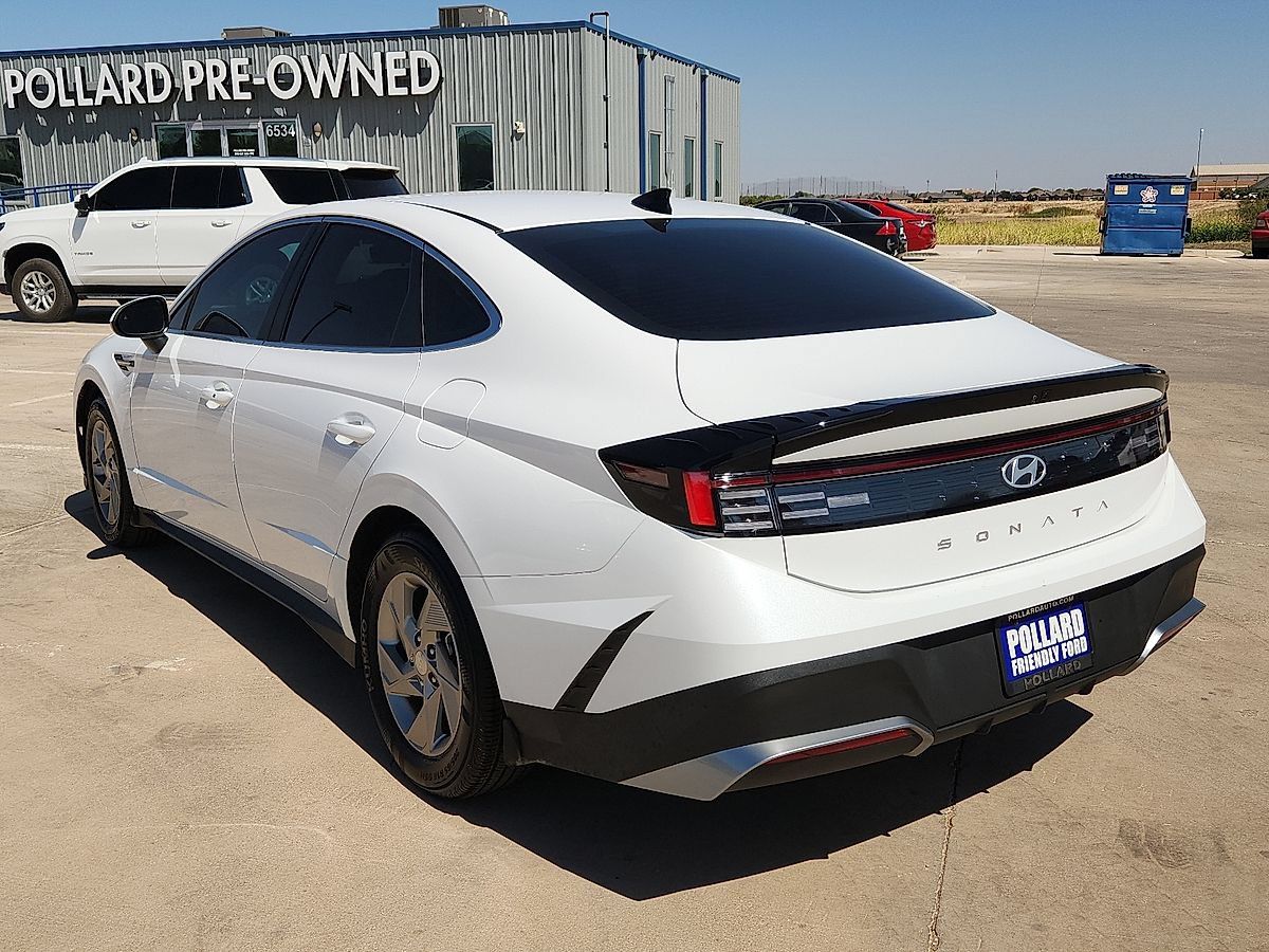 Used 2025 Hyundai Sonata SE FWD image 3