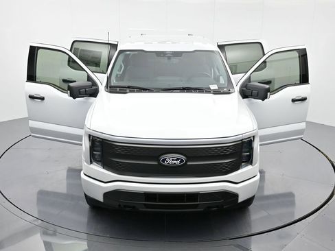 New 2025 Ford F150 Lightning XLT image 48