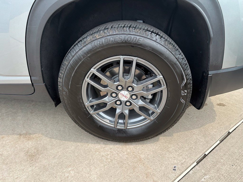 Used 2026 GMC Acadia Elevation w/ LPO, Floor Liner Package AWD/4WD image 18