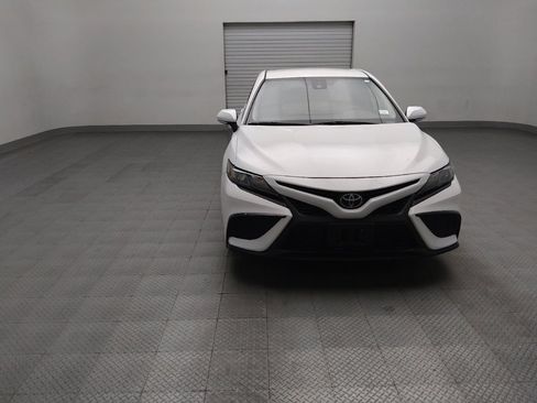 Used 2022 Toyota Camry SE FWD image 14