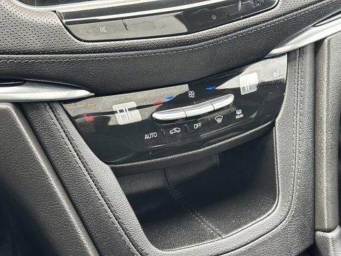 Used 2024 Cadillac XT6 Luxury w/ LPO, Floor Liner Package AWD/4WD image 32