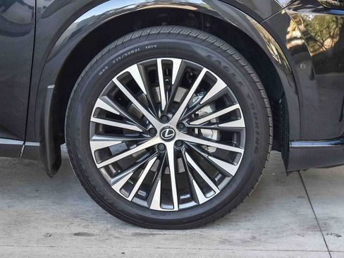 Used 2025 Lexus RX 350 w/ Convenience Package image 10