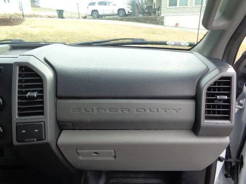 Used 2019 Ford F250 XL image 16