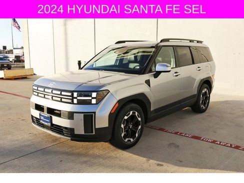 Used 2024 Hyundai Santa Fe SEL image 3