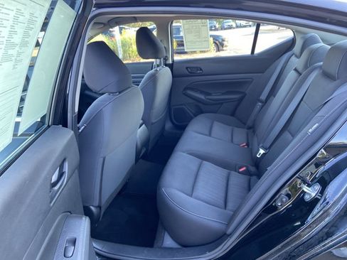 Used 2024 Nissan Altima 2.5 SV FWD image 46