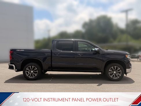Used 2021 Chevrolet Silverado 1500 LT Trail Boss w/ Convenience Package II AWD/4WD image 7