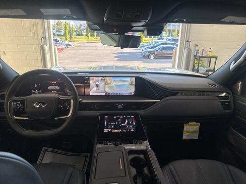 New 2026 INFINITI QX80 4WD image 9