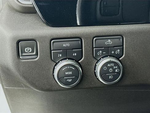 Certified 2024 GMC Sierra 1500 Elevation AWD/4WD image 10