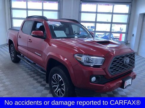 Certified 2022 Toyota Tacoma TRD Sport AWD/4WD image 7