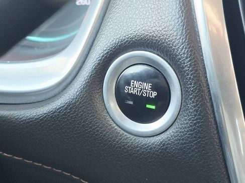 Used 2019 Chevrolet Traverse LT AWD/4WD image 22