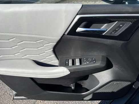 New 2026 Mitsubishi Outlander SEL FWD image 28