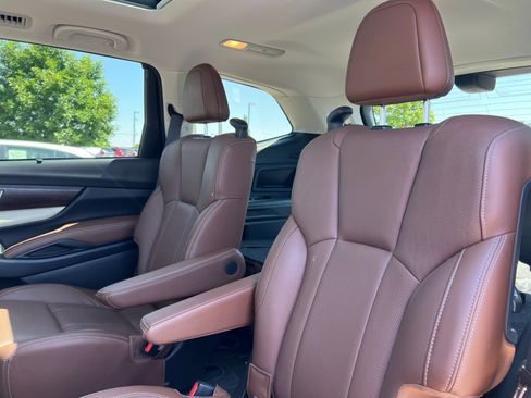 Used 2021 Subaru Ascent Touring AWD/4WD image 17