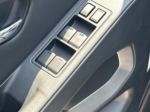 New 2026 Nissan Frontier SV w/ SV Convenience Package RWD image 18