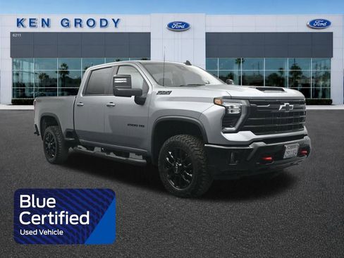 Used 2025 Chevrolet Silverado 2500 LT w/ Trail Boss Package AWD/4WD image 1