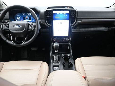 Used 2025 Ford Ranger Lariat w/ Chrome Accent Package image 16