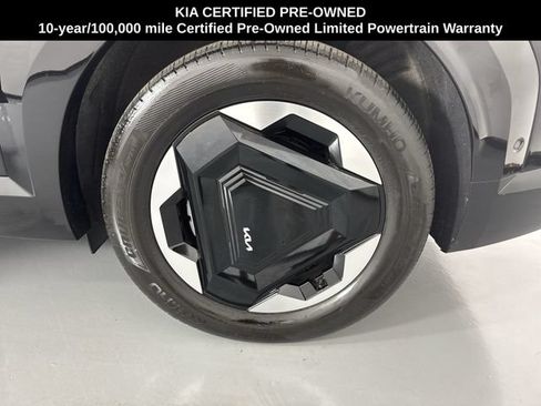 Certified 2024 Kia EV9 Land AWD/4WD image 5