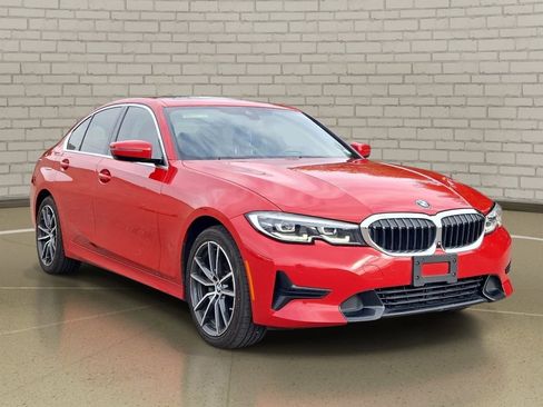 Used 2019 BMW 330i xDrive Sedan w/ Premium Package image 3