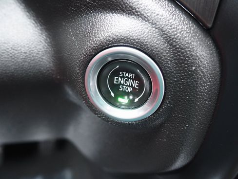 Used 2021 GMC Sierra 1500 AT4 w/ AT4 Premium Package image 32