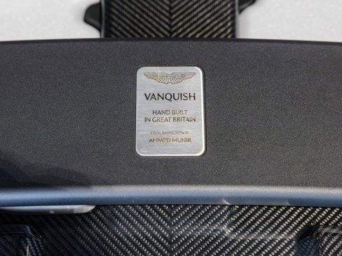 Used 2025 Aston Martin Vanquish RWD image 51