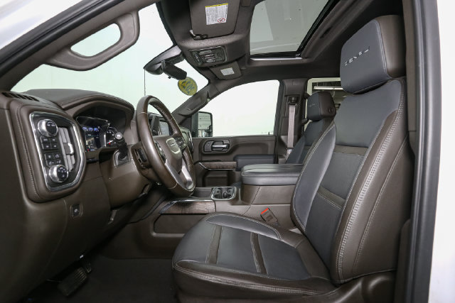 Used 2023 GMC Sierra 3500 Denali w/ Denali Ultimate Package AWD/4WD image 38