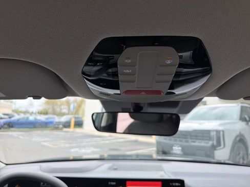 New 2026 Kia K4 FWD image 24