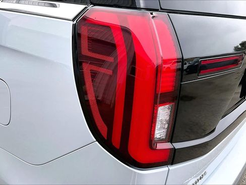 Used 2025 Ford Expedition Max Platinum image 27