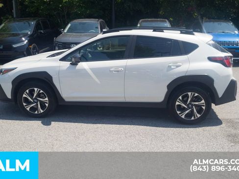 Used 2025 Subaru Crosstrek 2.5i Premium AWD/4WD image 10