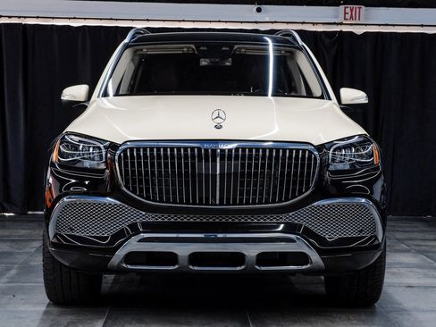 Used 2022 Mercedes-Benz Maybach GLS 600 4MATIC image 9