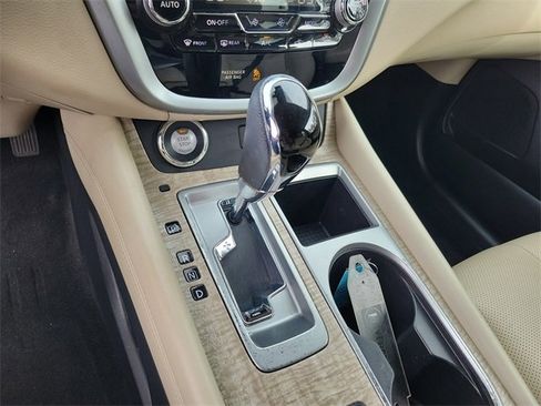 Used 2020 Nissan Murano SL w/ Moonroof Package image 22
