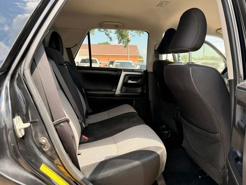 Used 2016 Toyota 4Runner SR5 AWD/4WD image 16