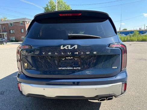 Certified 2024 Kia Telluride EX w/ EX Captain's Chair Package AWD/4WD image 5