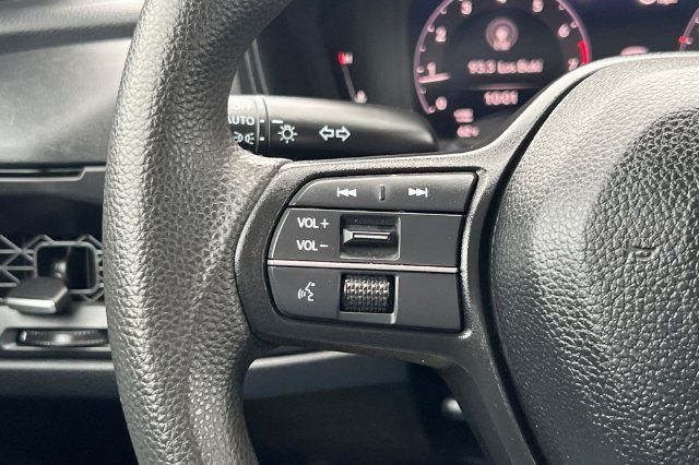 Used 2025 Honda Accord SE image 28